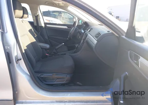 2016 Volkswagen Passat 1.8T S from USA, damaged, VIN 1VWAT7A31GC035004